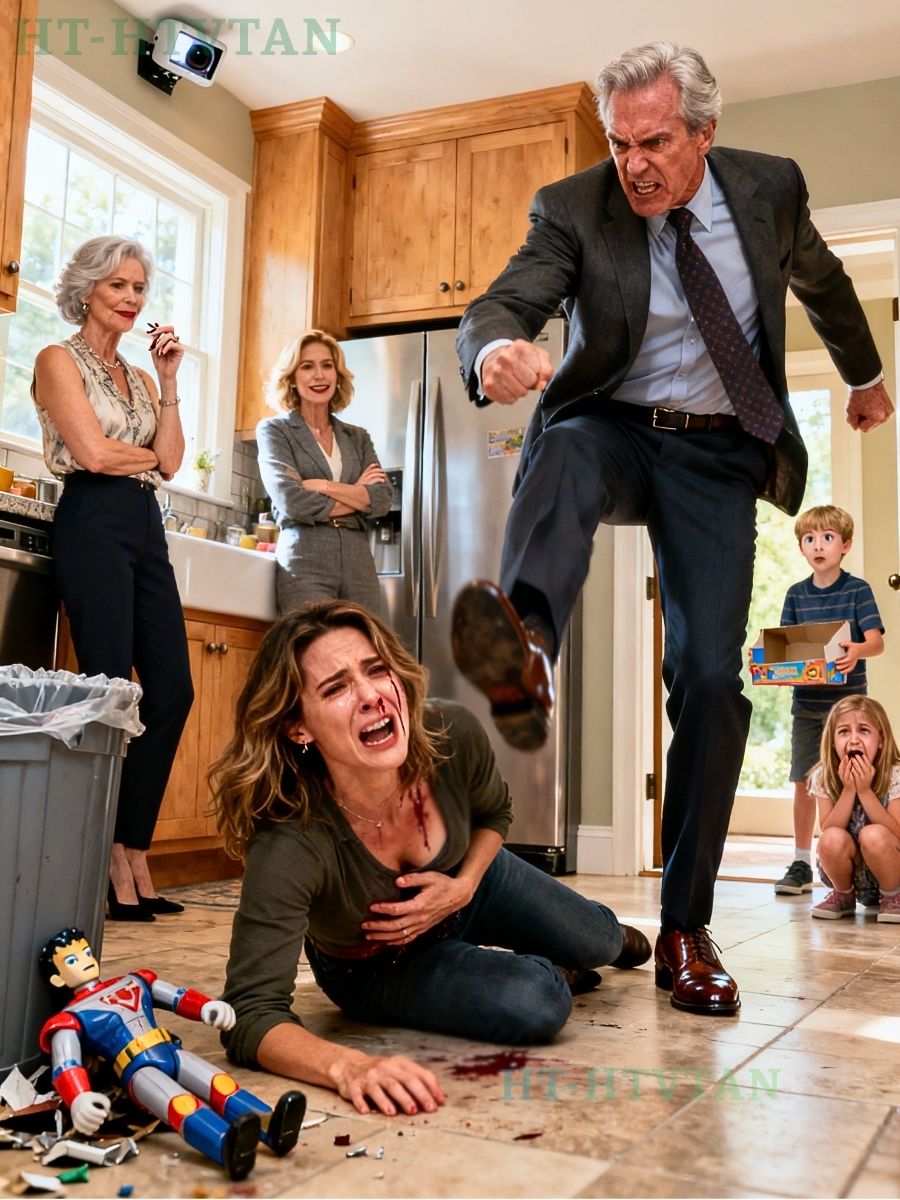 Mon père m’a donné un violent coup de pied dans les côtes parce que j’avais acheté un jouet à mon fils au lieu de donner de l’argent à ma sœur. Il a crié : « Vous ne méritez même pas de respirer le même air qu’elle ! » Puis il m’a donné un autre coup de pied alors que j’étais à terre. Ma fille était traumatisée et pleurait dans un coin, regardant son grand-père battre sa mère.