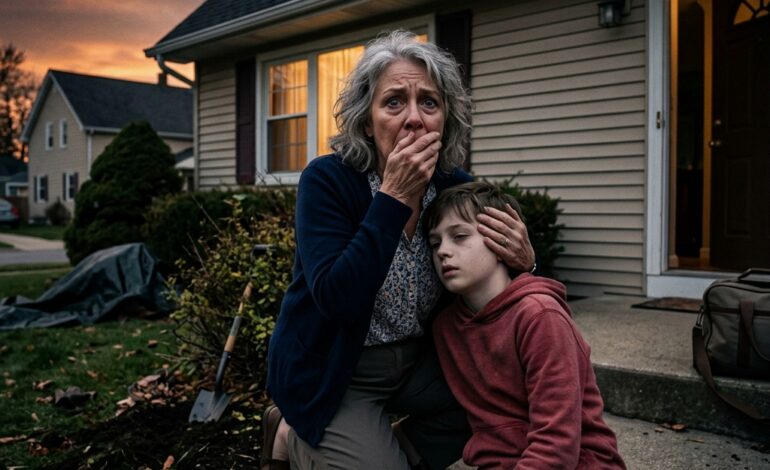 À mon retour de voyage, j’ai trouvé mon petit-fils inconscient, étendu sur le pas de ma porte. Dès que je lui ai demandé : « Où sont papa et maman ? », il a répondu : « Ils sont sous la tombe… » Après avoir appris l’horrible vérité, j’ai immédiatement appelé la police…